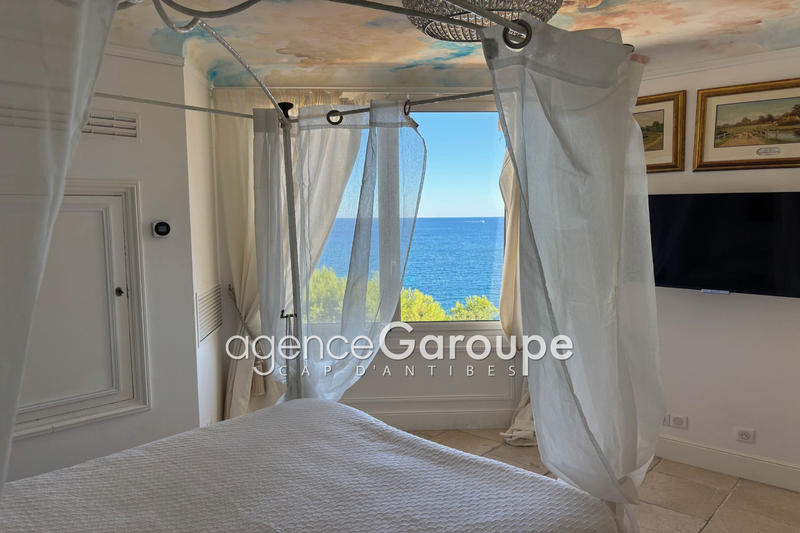 Maison - 300 m² - 8 pièces