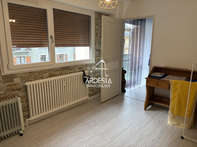 Appartement - 85 m² - 4 pièces