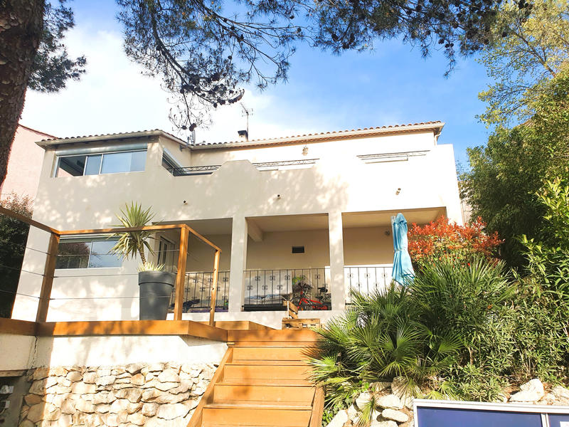 Villa - 157 m² - 6 pièces