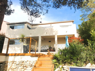 Villa - 157 m² - 6 pièces
