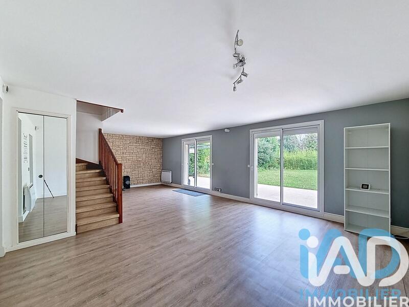 Maison - 167 m² - 8 pièces