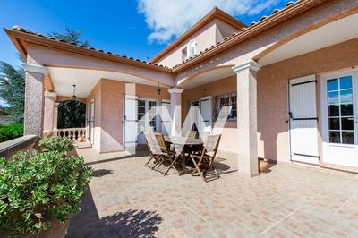 Maison - 150 m² - 7 pièces