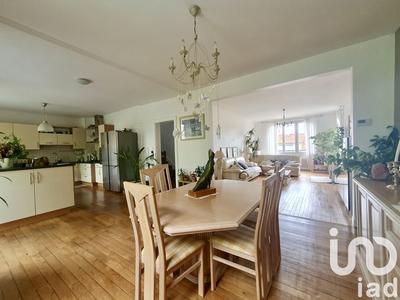 Maison - 175 m² - 8 pièces