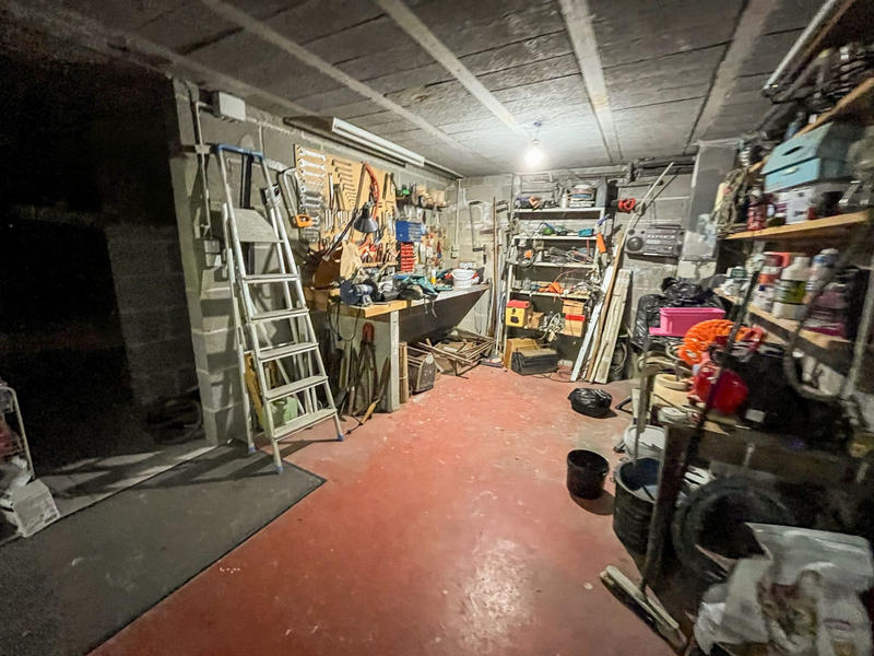 Maison - 216 m² - 7 pièces