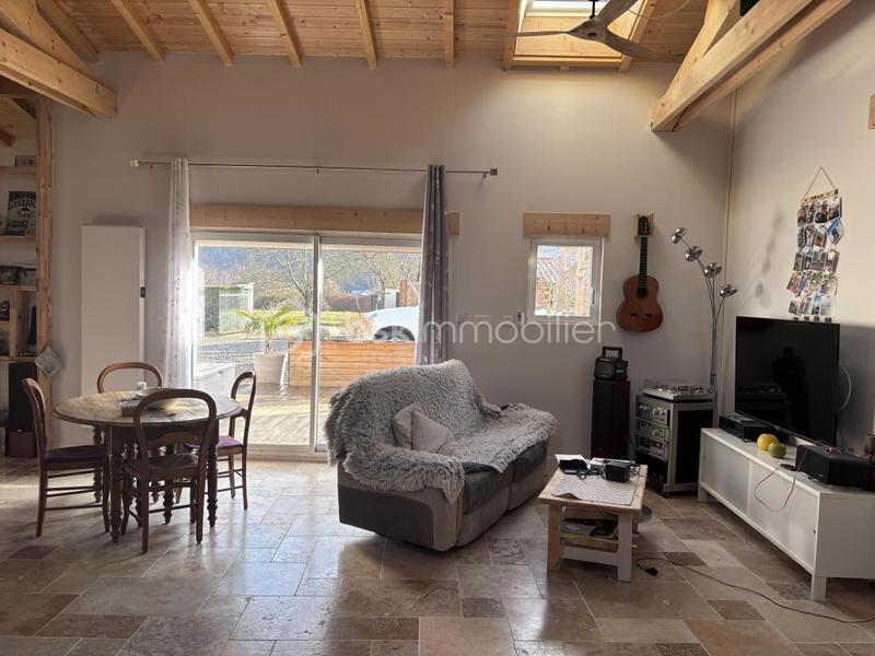 Maison - 87 m² - 3 pièces