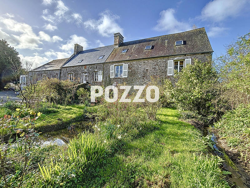 Maison - 439 m² - 16 pièces