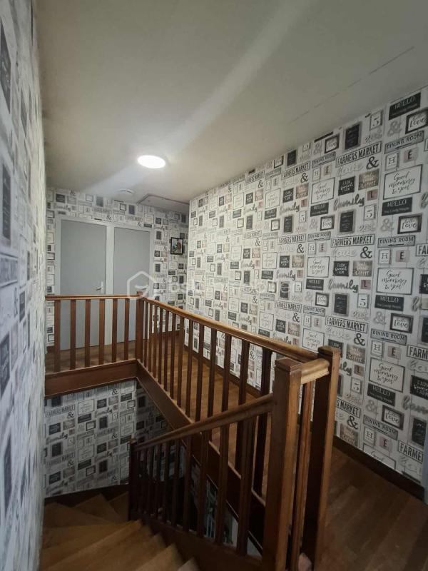 Maison - 90 m² - 6 pièces