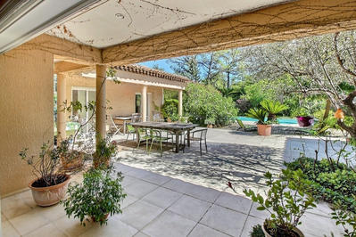 Villa - 209 m² - 5 pièces