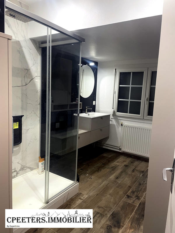 Maison - 93 m² - 4 pièces