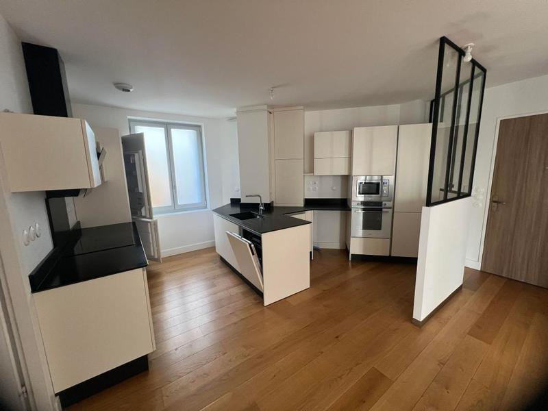 Appartement - 97 m² - 4 pièces