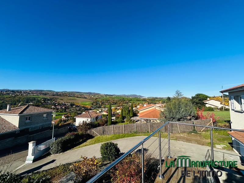 Maison - 145 m² - 5 pièces