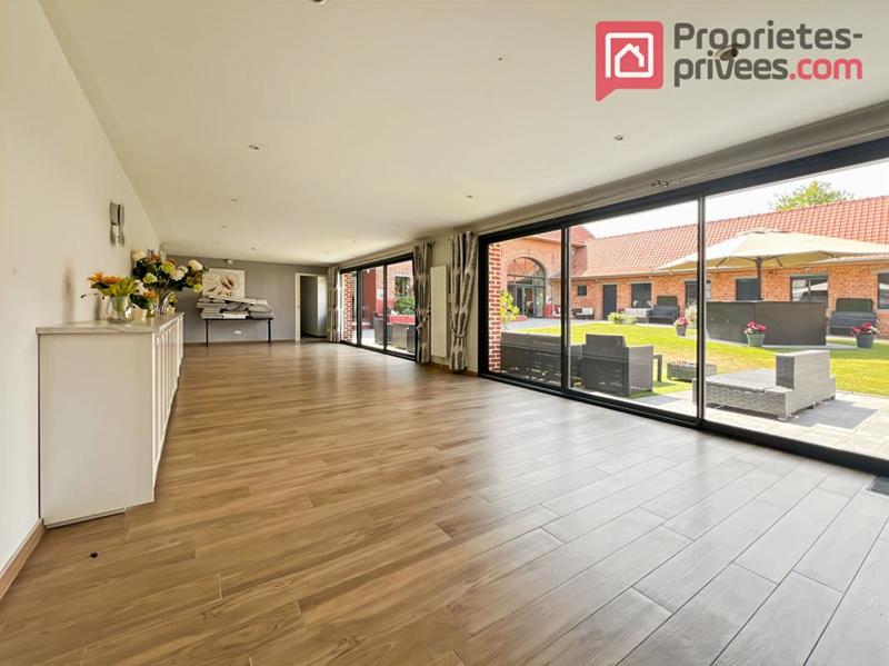 Demeure - 570 m² - 17 pièces