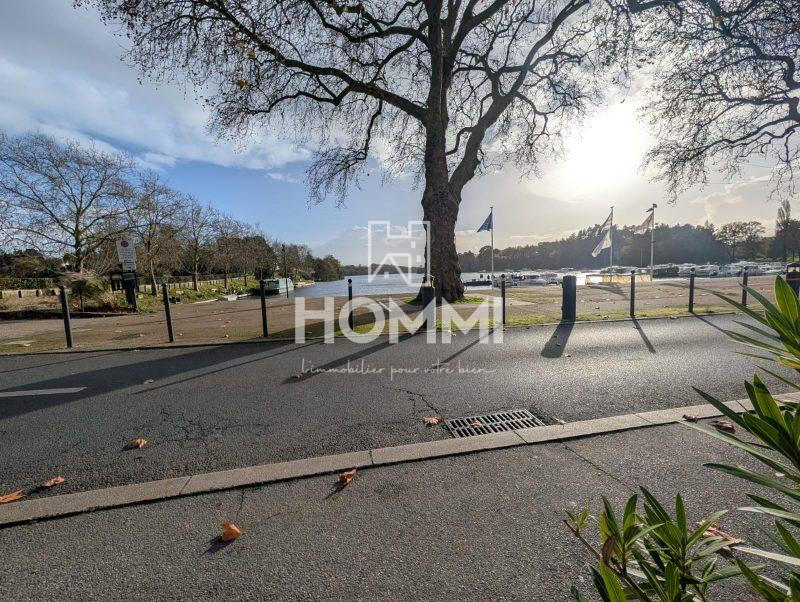 Local commercial - 74 m²