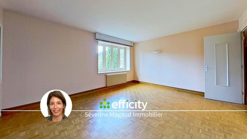 Maison - 232 m² - 6 pièces