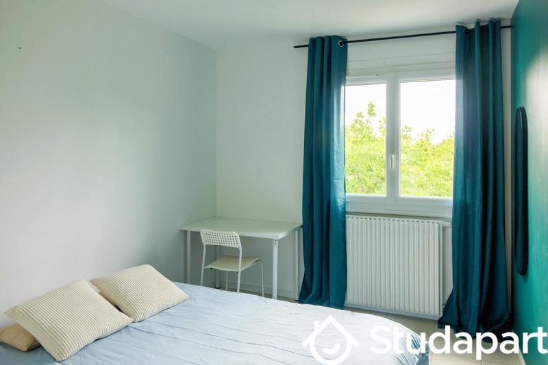 Chambre - 9 m² - 1 pièce