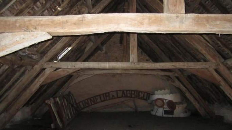 Grange - 113 m² - 1 pièce