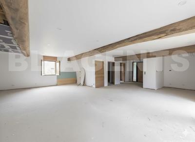 Maison - 289 m² - 11 pièces