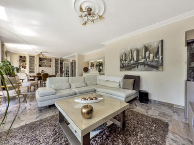 Appartement - 150 m² - 6 pièces