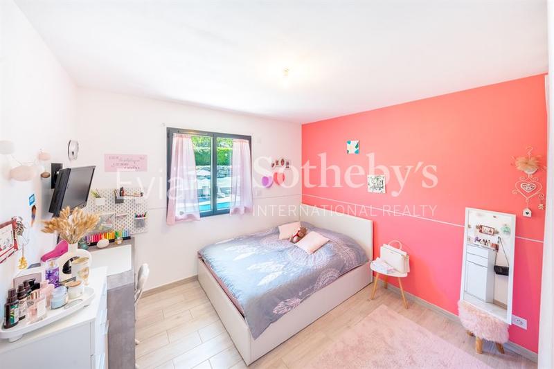 Maison - 200 m² - 6 pièces