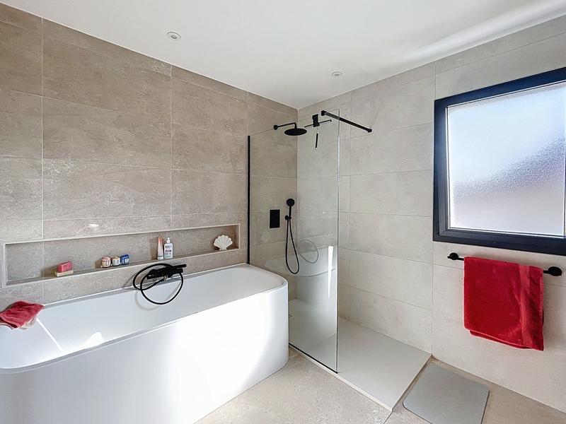 Maison - 120 m² - 4 pièces