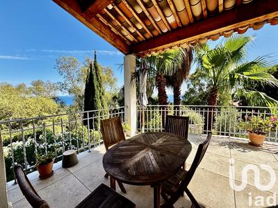 Maison - 194 m² - 6 pièces