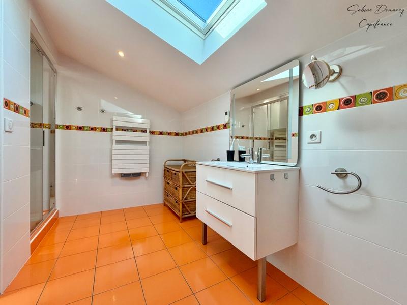 Maison - 185 m² - 5 pièces