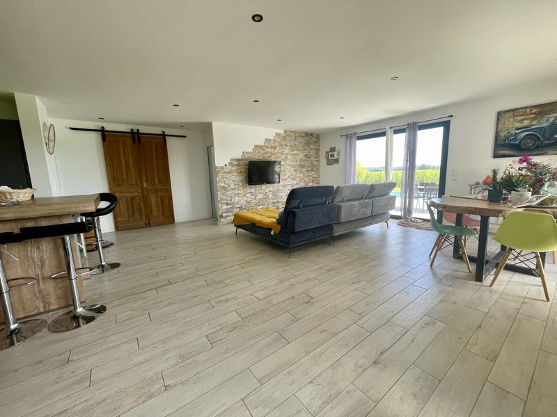 Maison - 127 m² - 5 pièces