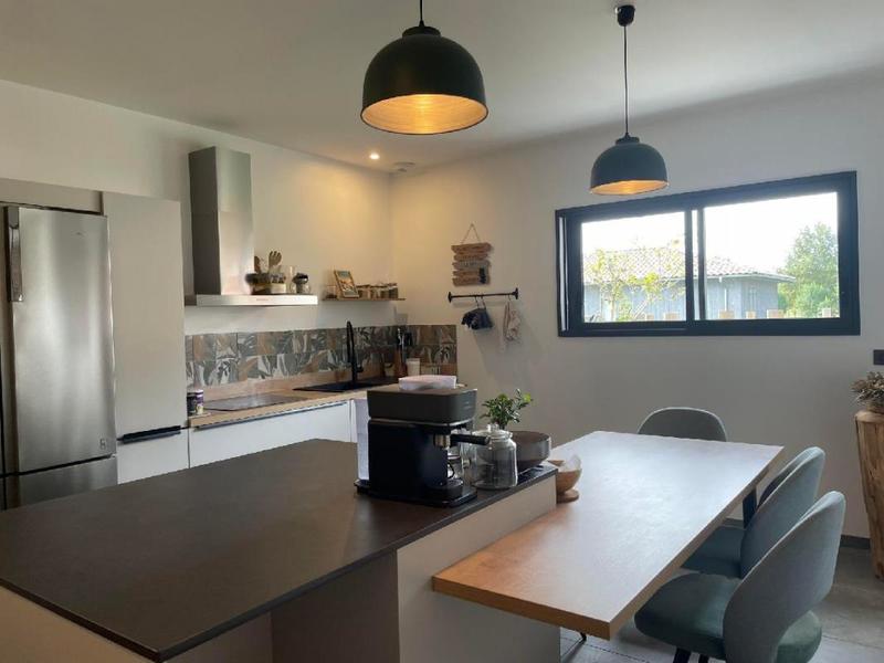 Maison - 103 m² - 4 pièces