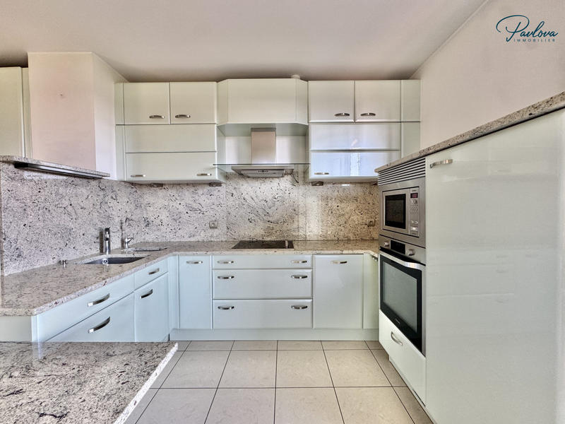 Appartement - 143 m² - 4 pièces