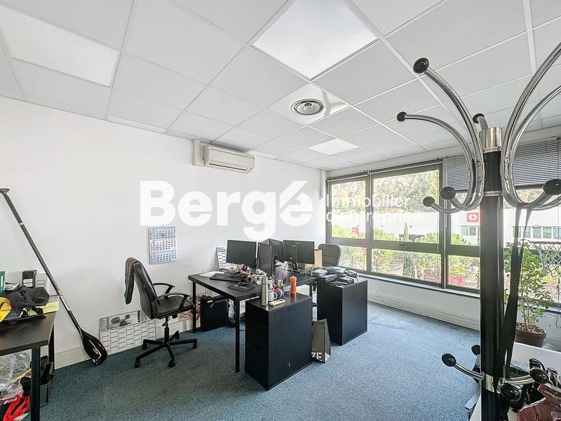Bureau - 485 m²