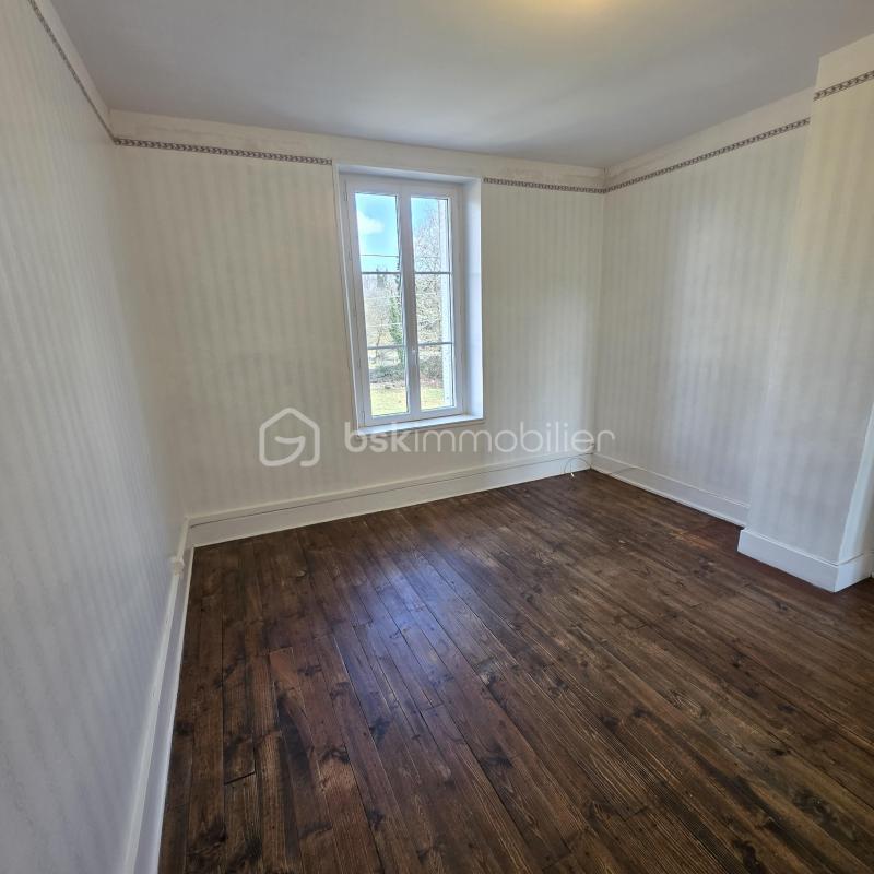 Maison - 104 m² - 7 pièces