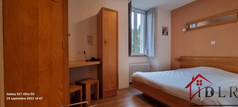 Local commercial - 895 m²