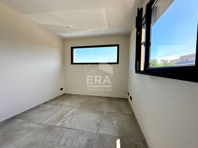 Maison - 142 m² - 6 pièces