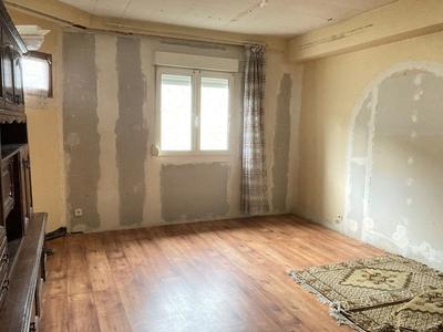 Maison - 80 m² - 5 pièces