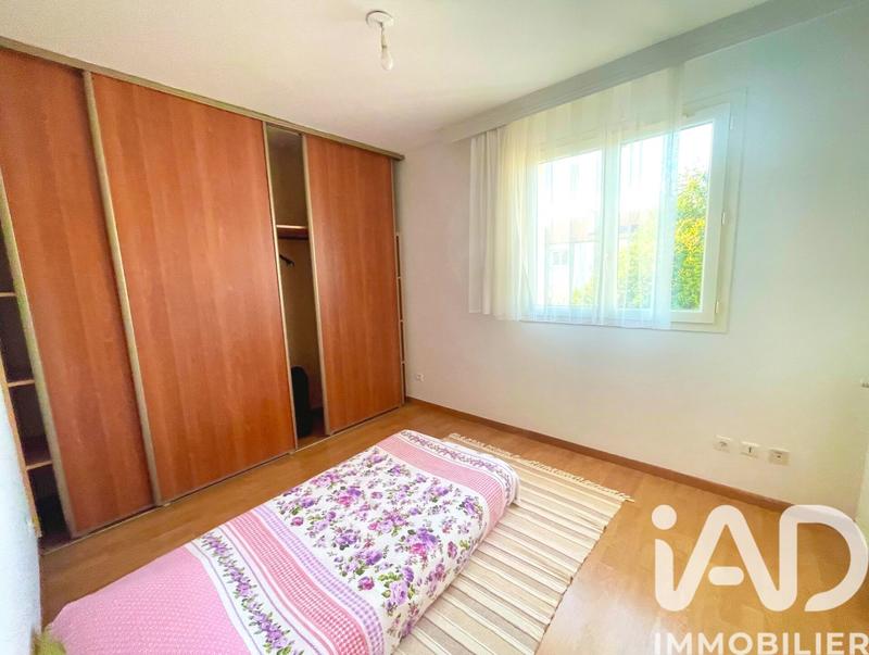 Maison - 215 m² - 8 pièces