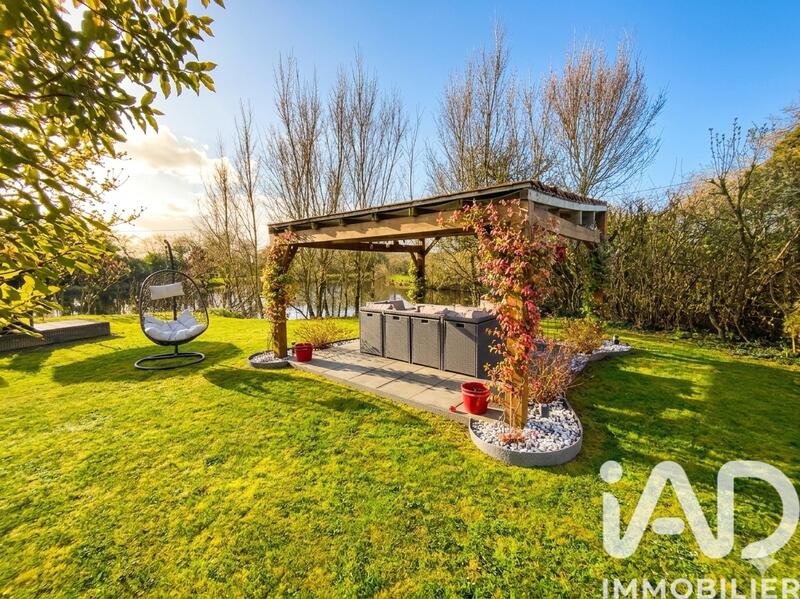 Maison - 195 m² - 7 pièces