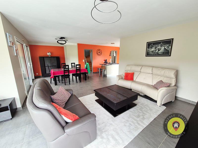 Maison - 136 m² - 5 pièces