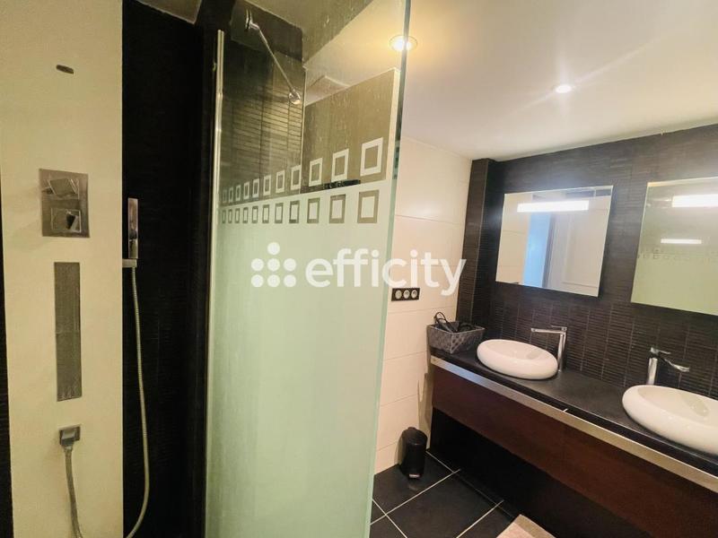 Appartement - 87 m² - 4 pièces