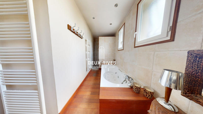 Appartement - 150 m² - 4 pièces