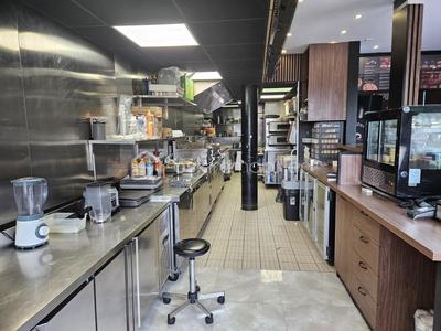 Local commercial - 95 m² - 2 pièces