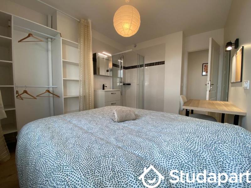 Chambre - 11 m² - 1 pièce