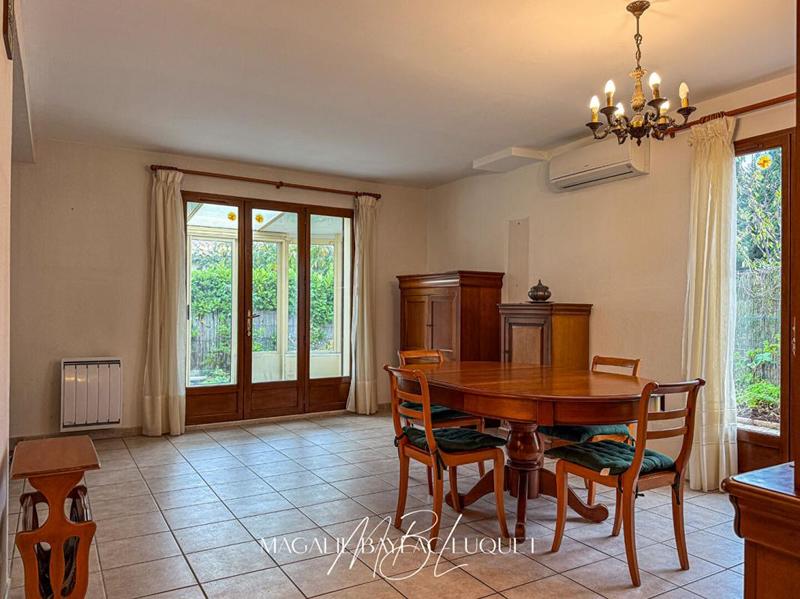 Maison - 104 m² - 4 pièces
