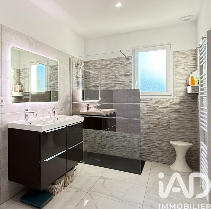 Maison - 112 m² - 4 pièces