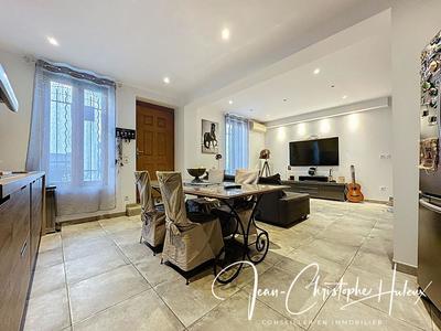 Maison - 92 m² - 4 pièces