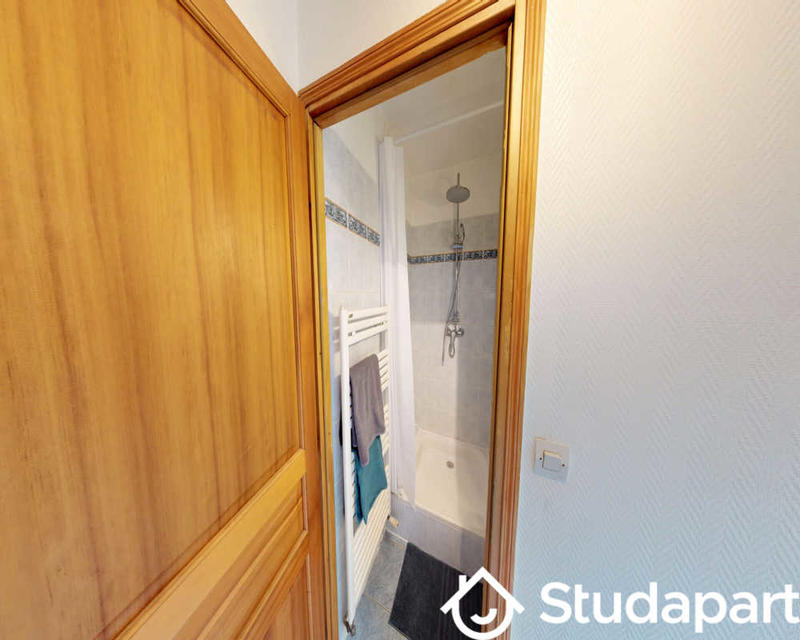 Chambre - 65 m² - 1 pièce