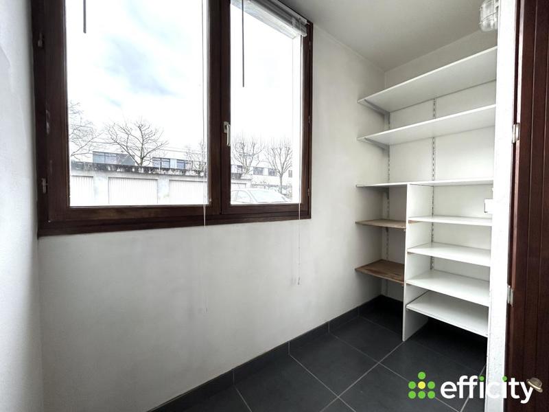 Appartement - 81 m² - 4 pièces