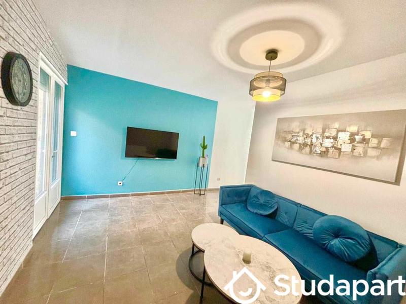 Chambre - 14 m² - 1 pièce