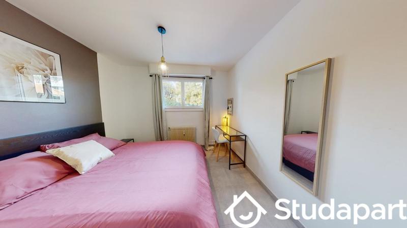 Chambre - 10 m² - 1 pièce