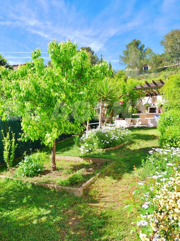 Maison - 137 m² - 8 pièces