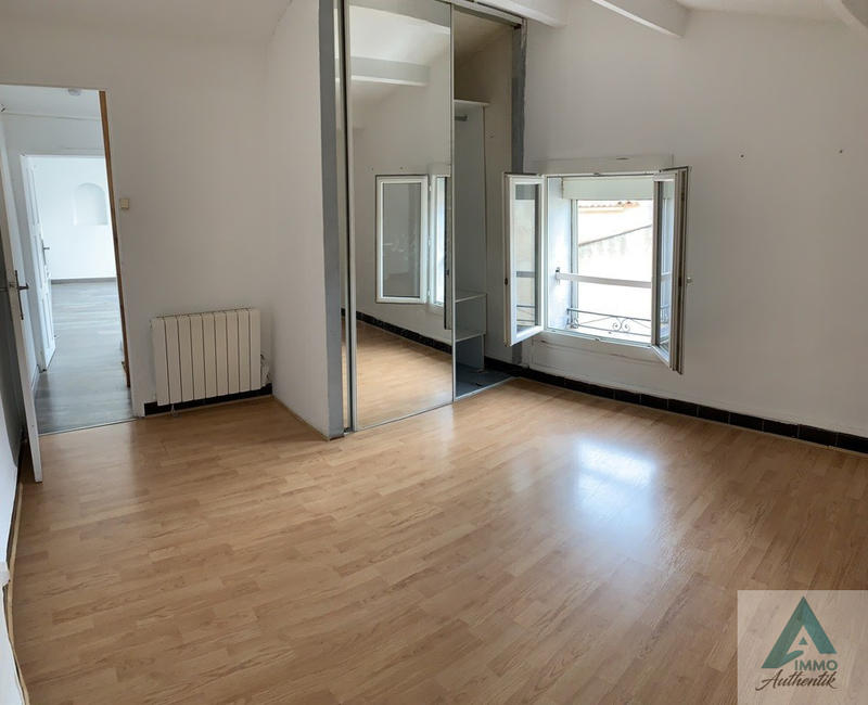 Appartement - 75 m² - 3 pièces